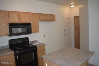 Photo #2: 6399752 Listing 