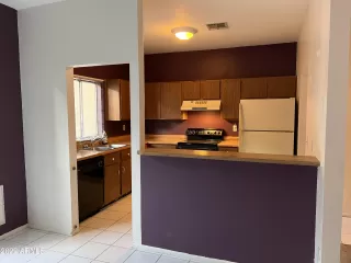 Photo #5: 6399788 Listing