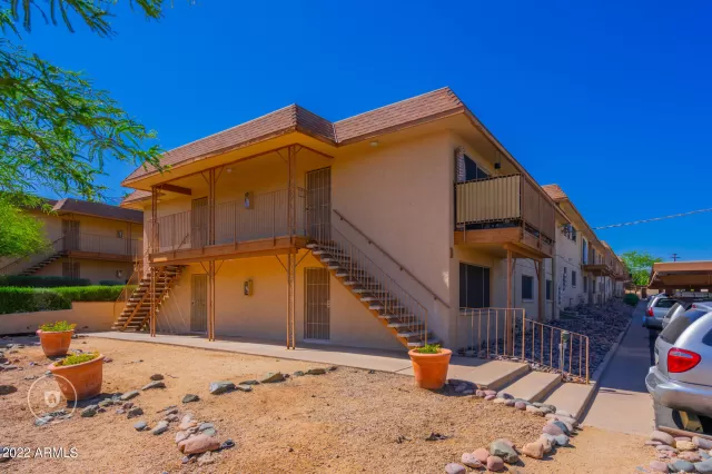 MLS: 6399927 Condo For Sale