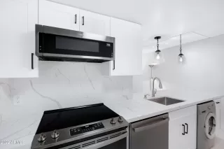 Photo #1: 6399936 Listing 