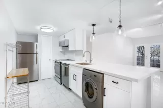 Photo #2: 6399936 Listing 