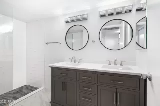 Photo #4: 6399936 Listing 