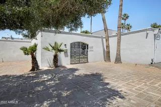 Photo #6: 6399936 Listing 