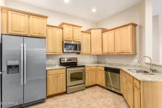 Photo #6: 6400042 Listing