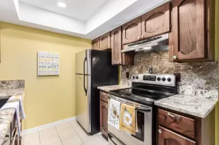 Photo #2: 6400051 Listing