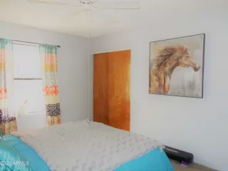 Photo #6: 6400085 Listing