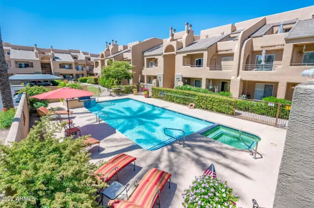 MLS: 6400092 Condo For Sale