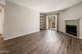 Photo #6: 6400092 Listing