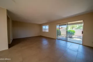 Photo #5: 6400157 Listing