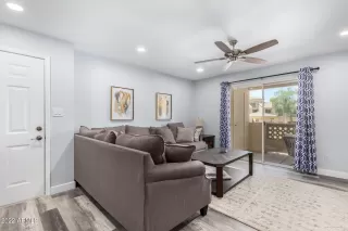 Photo #1: 6400200 Listing 