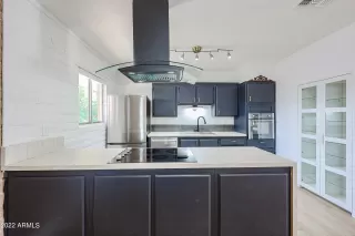 Photo #5: 6400217 Listing 