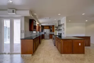 Photo #1: 6400307 Listing 