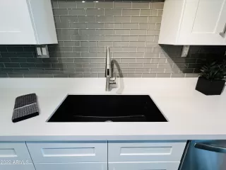 Photo #3: 6400309 Listing 