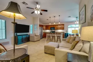 Photo #5: 6400598 Listing 