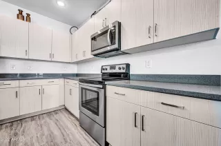 Photo #6: 6400653 Listing