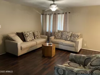 Photo #5: 6400881 Listing