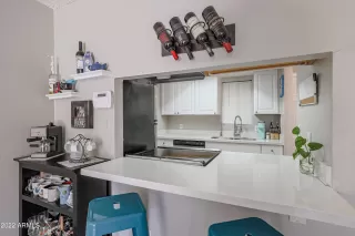 Photo #4: 6400884 Listing