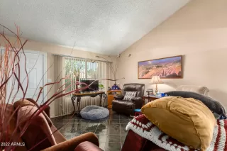 Photo #2: 6401040 Listing 