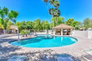 Photo #5: 6401279 Listing 