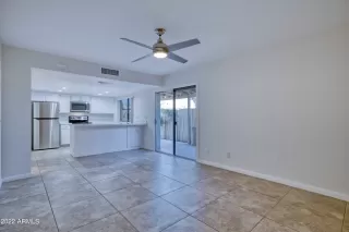 Photo #5: 6401290 Listing 