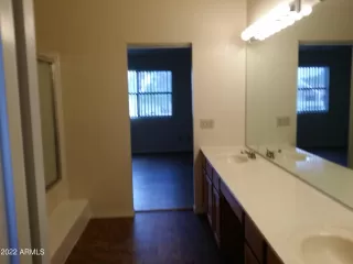 Photo #5: 6401294 Listing