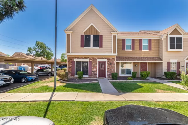 MLS: 6401295 Condo For Sale