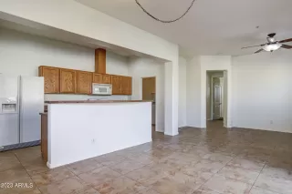 Photo #3: 6401325 Listing