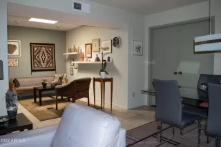 Photo #6: 6401335 Listing