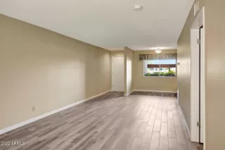 Photo #2: 6401550 Listing