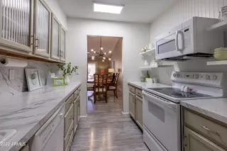 Photo #2: 6401699 Listing 