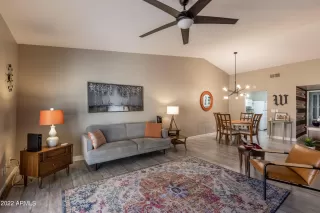 Photo #6: 6401699 Listing 