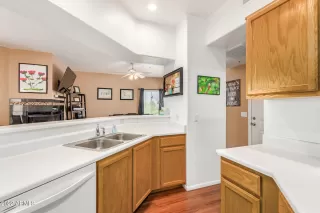 Photo #3: 6401718 Listing 