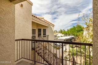 Photo #5: 6401718 Listing 