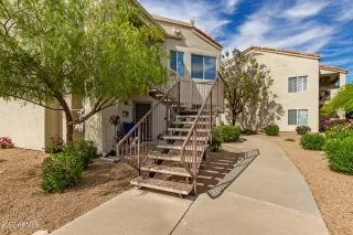 Photo #6: 6401718 Listing 