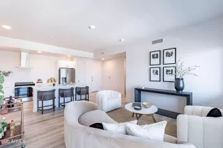 Photo #3: 6401730 Listing 