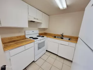 Photo #3: 6401839 Listing