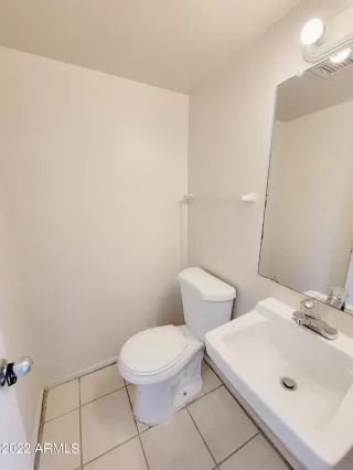 Photo #5: 6401839 Listing