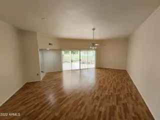 Photo #6: 6401843 Listing