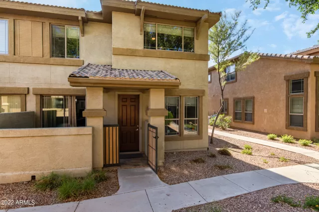 MLS: 6401948 Condo For Sale