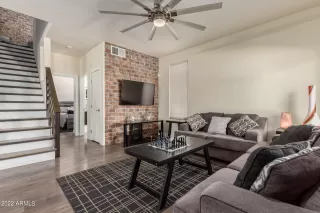 Photo #4: 6401948 Listing