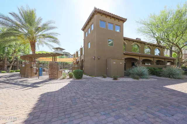 MLS: 6401983 Condo For Sale