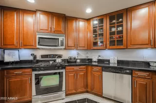 Photo #5: 6401983 Listing