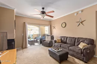 Photo #4: 6402005 Listing