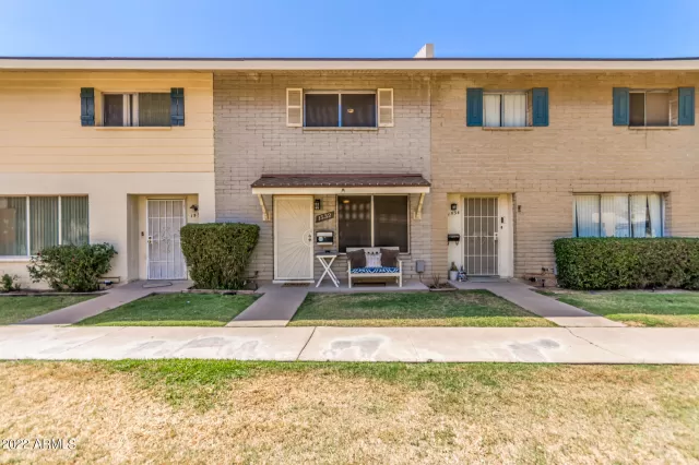 MLS: 6402220 Condo For Sale