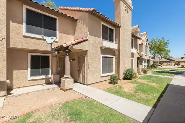 MLS: 6402229 Condo For Sale