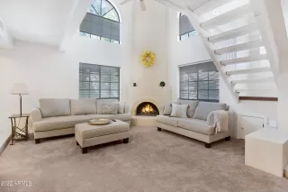 Photo #4: 6402285 Listing