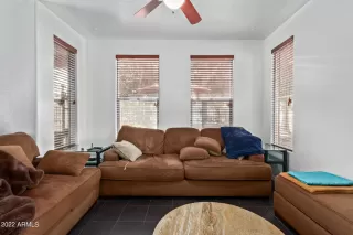 Photo #6: 6402455 Listing