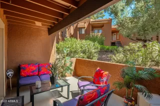 Photo #6: 6402643 Listing