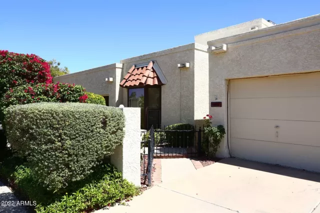 MLS: 6402671 Condo For Sale