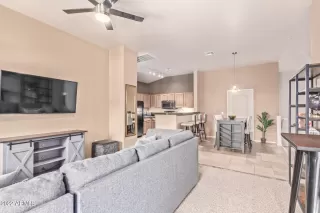 Photo #4: 6402736 Listing 